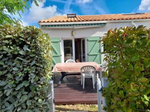 Maisons de vacances Maisonnette a deux pas de la plage dans residence calme : photos des chambres