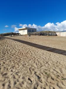 Maisons de vacances Maisonnette a deux pas de la plage dans residence calme : photos des chambres