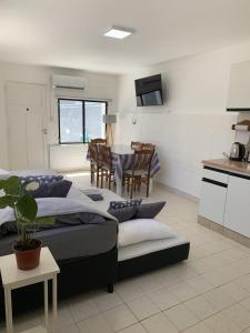 Depto Gales, a 1 cuadra del mar