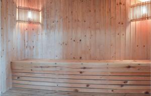 Stunning Home In Ringkøbing With Sauna