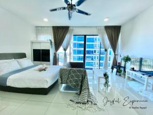 6Pax Suites Setia City Convention Trefoil Shah Alam SiS Homestay