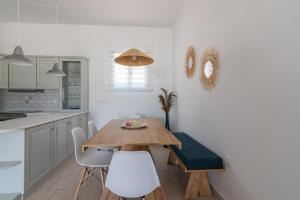 Nice And Spacious Apartment In Paros