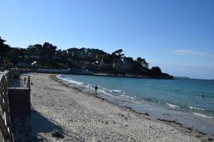 Appartements Appt Perros Guirec sur plage Trestraou et cote granit rose : photos des chambres