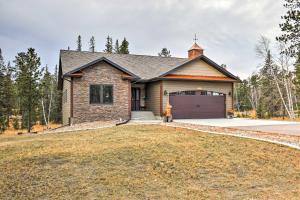 Black Hills Getaway with Deck - Near Hiking Trails!