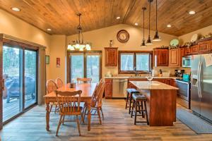Black Hills Getaway with Deck - Near Hiking Trails!