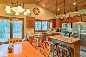 Black Hills Getaway with Deck - Near Hiking Trails!