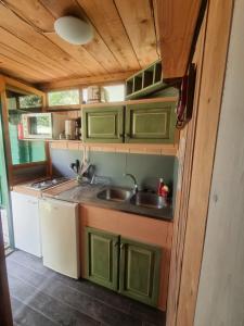 Chalet avec piscine privée dans la forêt