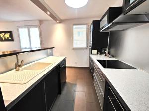 Appartements *Appart Lily* Parking* 5 min du coeur de ville : photos des chambres