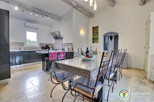 Villas Villa L'Opaline 10 pers Piscine privee Chauffee Animaux admis Wifi : photos des chambres