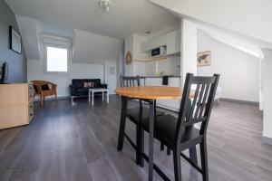 Appartements Apparthotel Mont Saint Michel - Residence Fleurdumont : photos des chambres