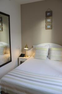 Hotels Hotel La Villa des Oliviers : photos des chambres
