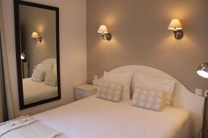 Hotels Hotel La Villa des Oliviers : photos des chambres