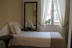 Hotels Hotel La Villa des Oliviers : photos des chambres