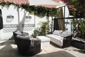 Casa Vitality Bed and Breakfast - Playa Guiones, Nosara - 4 Minute Walk to the Beach
