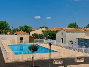 Maisons de vacances Maison Chatelaillon-Plage, 3 pieces, 6 personnes - FR-1-246-552 : photos des chambres