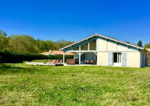 LA VILLA LANDAISE - 4hvězdičkové hotely ve městě Sainte-Eulalie-en-Born