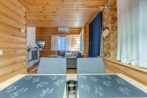 Log Cabin Apartment Alppirinne