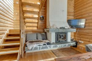 Log Cabin Apartment Alppirinne