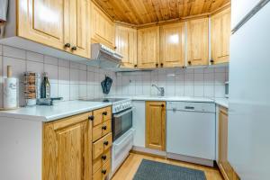 Log Cabin Apartment Alppirinne