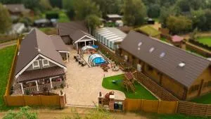 Amazing 14 Berth Villa With Private Pool At Pentney Lakes In Norfolk Ref 34079A - Wormegay