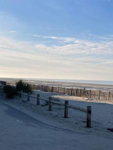 Appartements La Baie L’Etoile, Apt 4 pers, bord de mer, parking prive, Fort Mahon Plage : photos des chambres