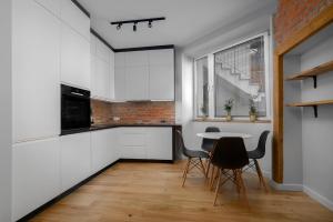 RELAX APARTMENT (Netflix, PS4, fotel masujący)