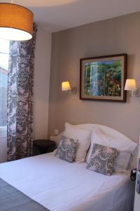 Hotels Hotel La Villa des Oliviers : photos des chambres