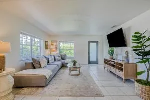 Seaside Splendor - Juno Beach