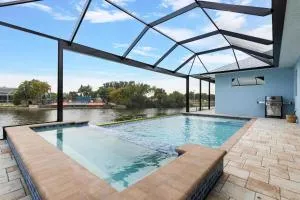 Villa Siren Calling - Cape Coral - Roelens Vacations - Matlacha