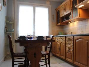 Appartements Appartement La Rochelle, 2 pieces, 4 personnes - FR-1-246-301 : photos des chambres