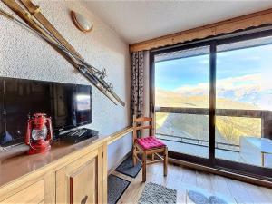 Studio confortable skis aux pieds avec balcon - FR-1-267-245