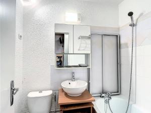 Studio confortable skis aux pieds avec balcon - FR-1-267-245