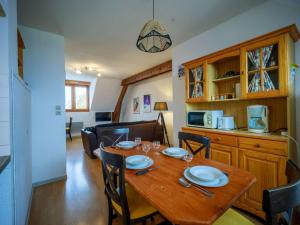 Appartement 6 pers - Pieds des pistes, 2 chambres + Coin nuit, Exposition Sud - FR-1-296-454