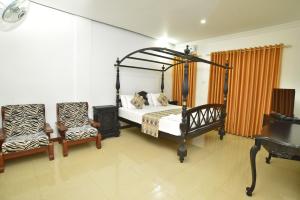 Hotel Queensbury Malabe