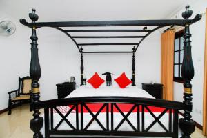Hotel Queensbury Malabe