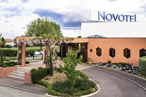 Hotels Novotel Macon Nord Autoroute du Soleil : photos des chambres