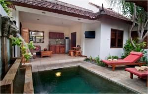 6BR Villa Sensel - Minggu Villas Seminyak