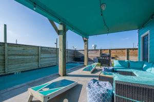 TheHook Wine &Sinker