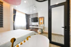 Lotus Airport Hotel Saigon