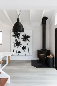 The Coconut Palm One is a designer Villa - Weyba Downs