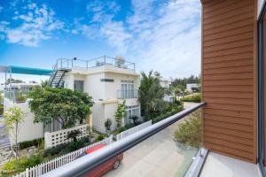 Palm Villa 38 : 5 Bedroom Bida Aria resort