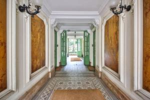 Charming Studio superb location in 7th district Paris