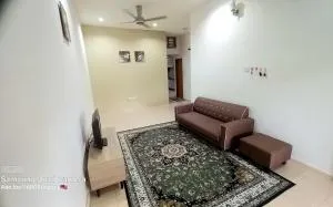 Homestay Kuala Berang Waiz - Kampong Ajil
