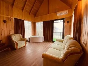 Woodland house - Zeda Makhuntsʼetʼi