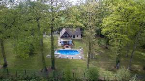 Villas Crazy Villa Ecottay 61 - Heated pool & sauna - 2h from Paris - 30p : photos des chambres