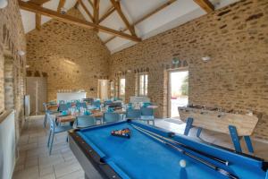 Crazy Villa Chateaubert 28 - Heated pool - Basket - 2h Paris - 30p