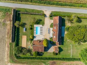 So Villa Bergerie 45 - Heated pool - Soccer - Jacuzzi - 1h30 from Paris - 30 beds