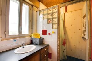 Villas Crazy Villa Radar 89 - Heated pool - Multisports field - 2h Paris - 30p : photos des chambres