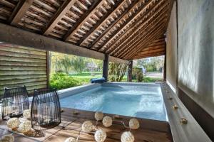 Villas Crazy Villa Etisseaux 45 - Heated pool - Volley court - 1h30 Paris - 45p : photos des chambres