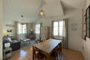 Appartements Very bright nest with terrace in the village : photos des chambres